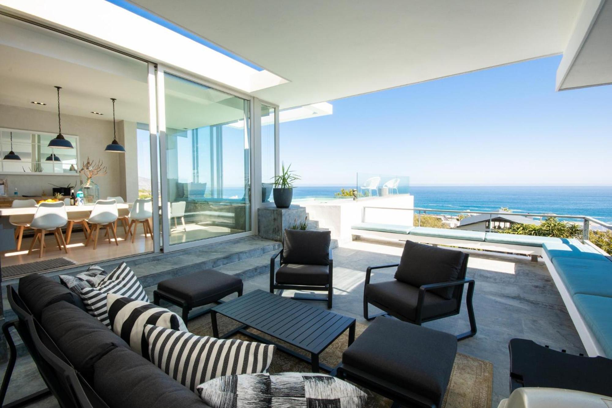 Atlantic Reflection Apartment